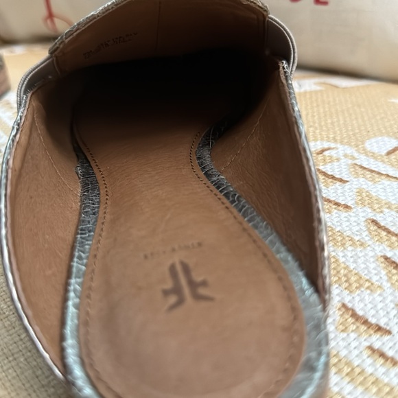 Frye Terri Gold leather mules - Picture 5 of 6